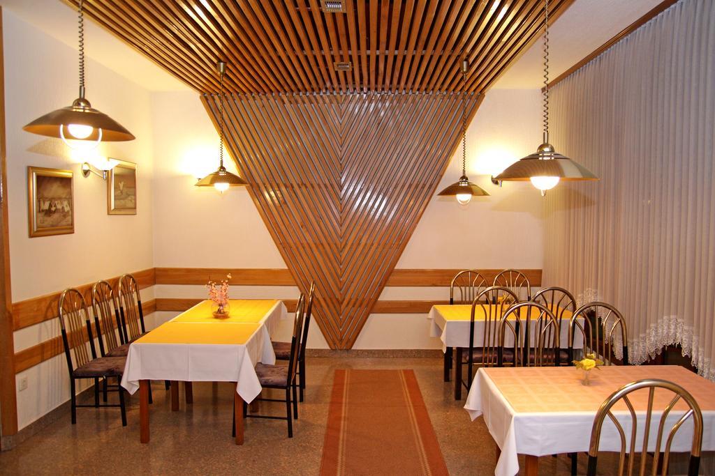 Guest House Royal Čakovec Buitenkant foto
