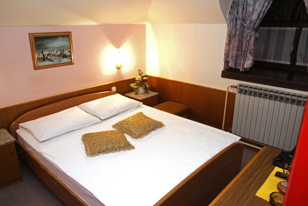 Guest House Royal Čakovec Buitenkant foto